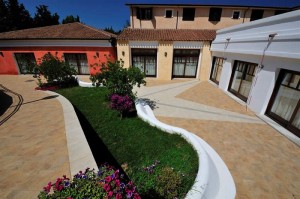 Club Hotel Eurovillage 8