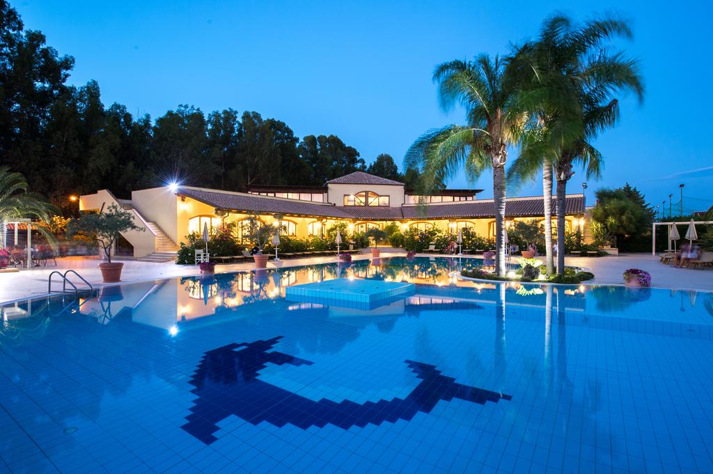 Vascelleroclubresort piscina2