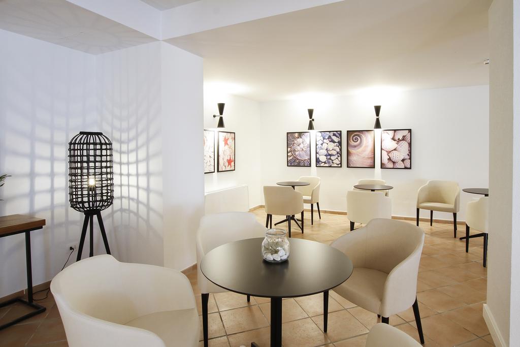 Mangia's Pollina Resort