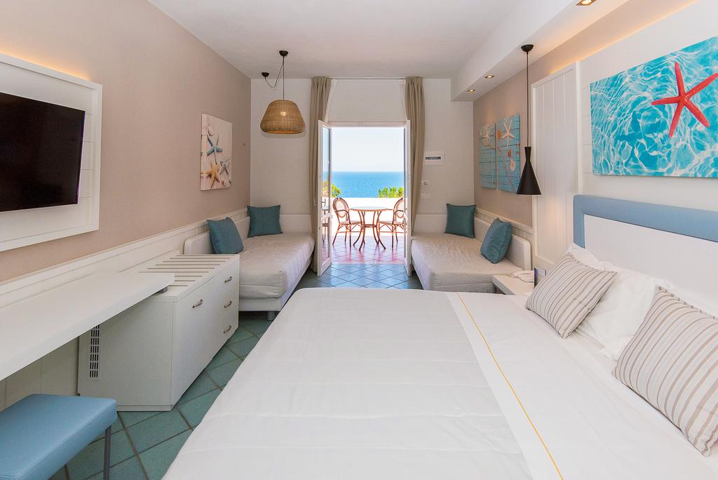 Mangia's Pollina Resort 5