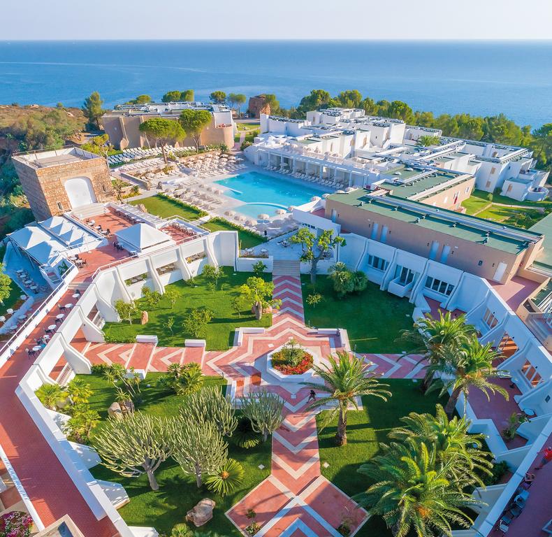 Mangia's Pollina Resort 18