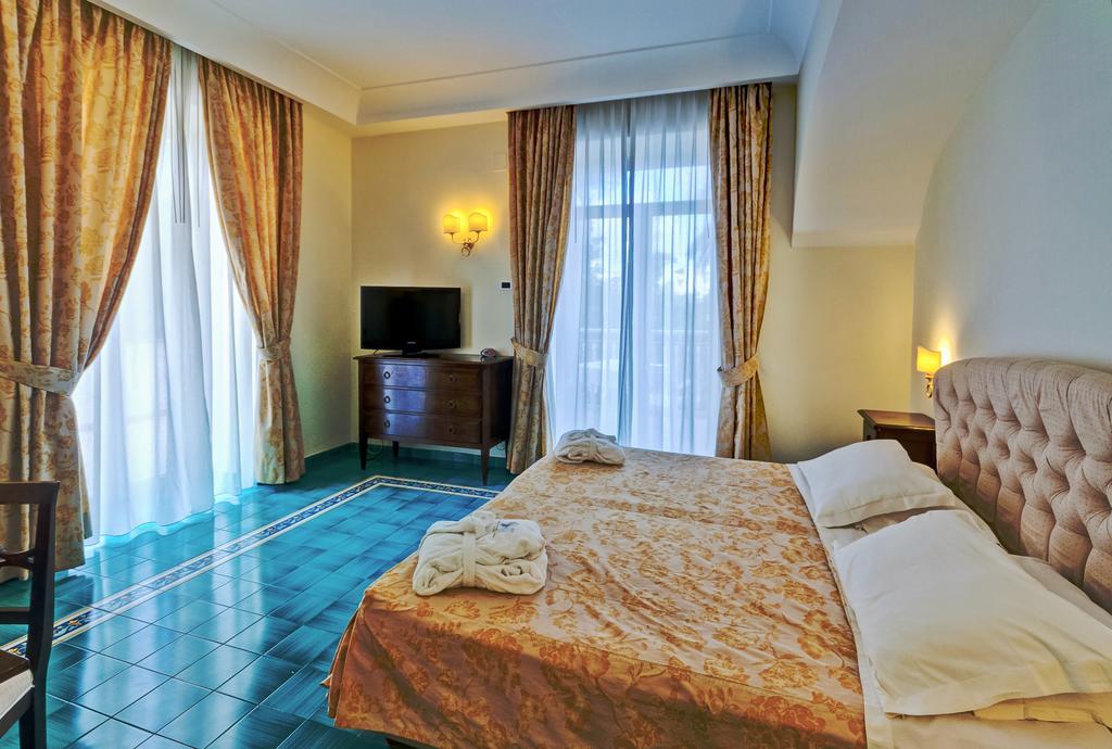 Hotel Regina Palace 9