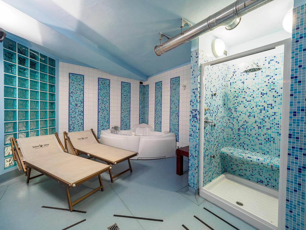 Hotel Piandineve 2