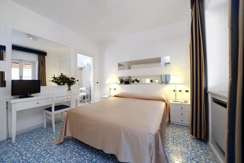 Ischia Smart Terme - (Formula Risparmio) 4