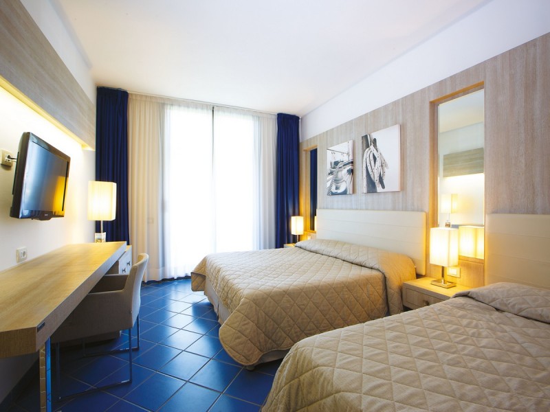 Mangia's Club Lipari 4