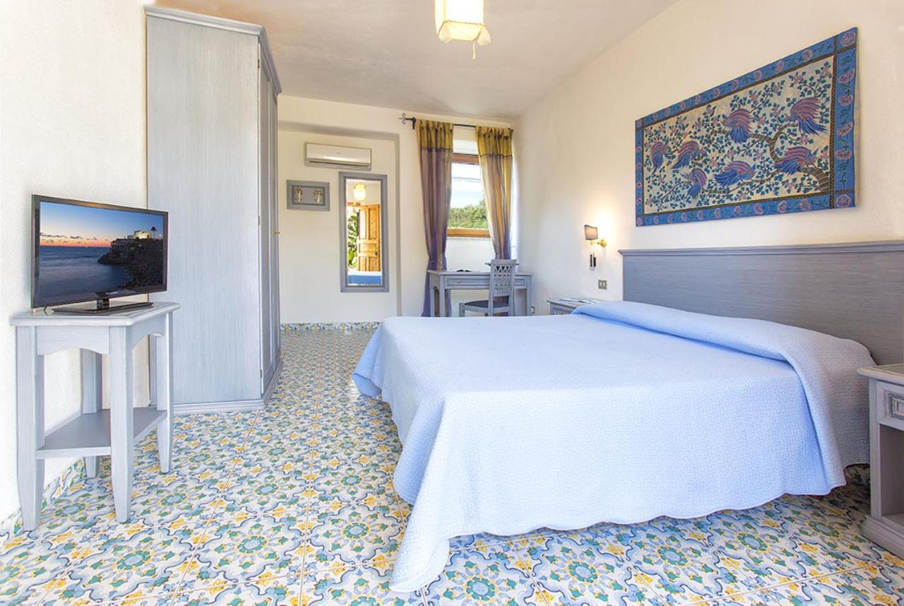 Hotel La Scogliera 24