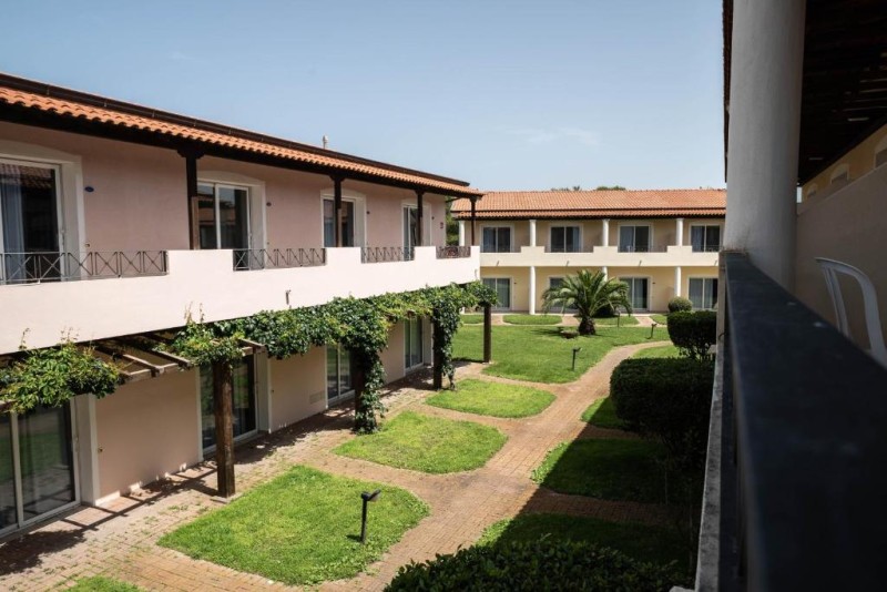 Nicotera Beach Village 12