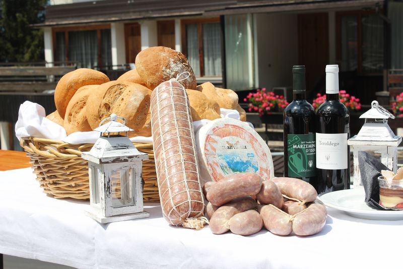 Happy Holidays Marilleva 1400 Residence 11