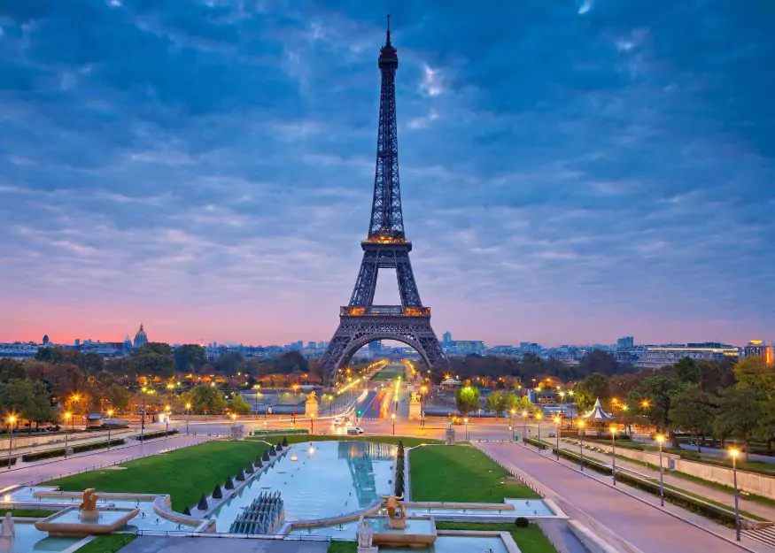 CAPODANNO YOUNG PARIGI 25/45 anni "Young"