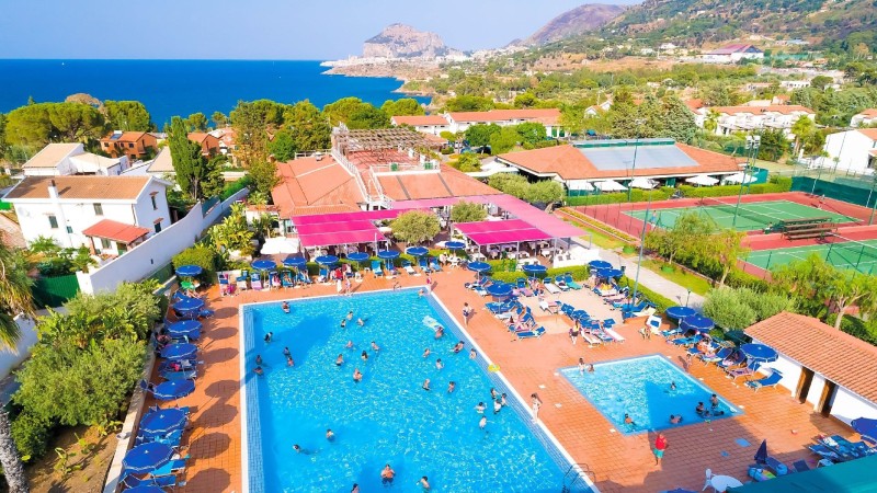 Cefalù Resort 2