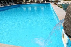 hotel-terme-puntadelsole-ischia-piscina3small